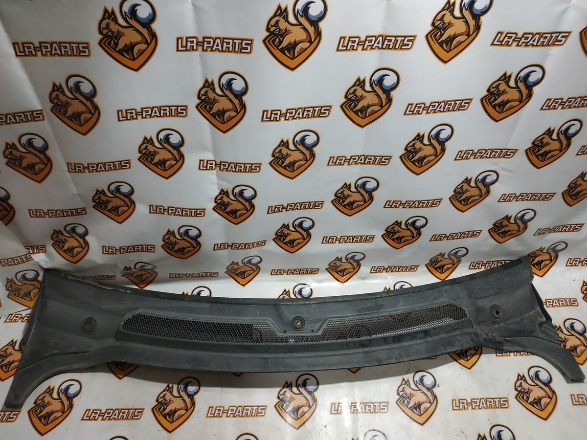 LR096164 Пластик под лобовое стекло Range Rover Sport L320 (2005-2013) Б/У